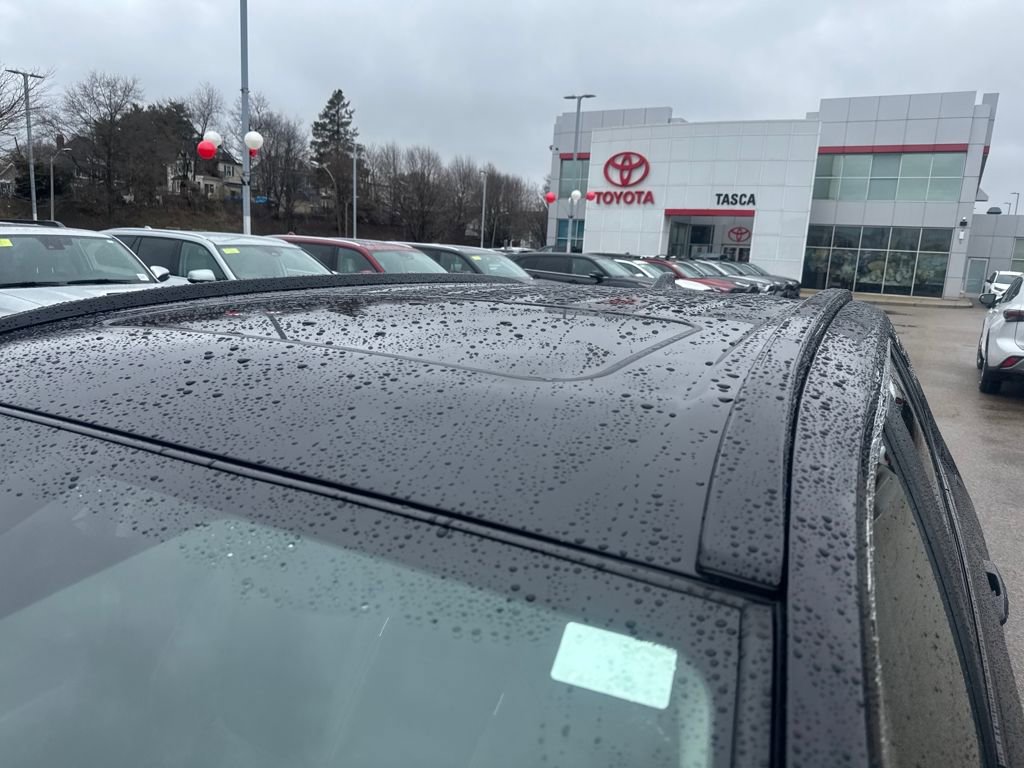 Used 2024 Toyota RAV4 XLE w/ Convenience Package image 42