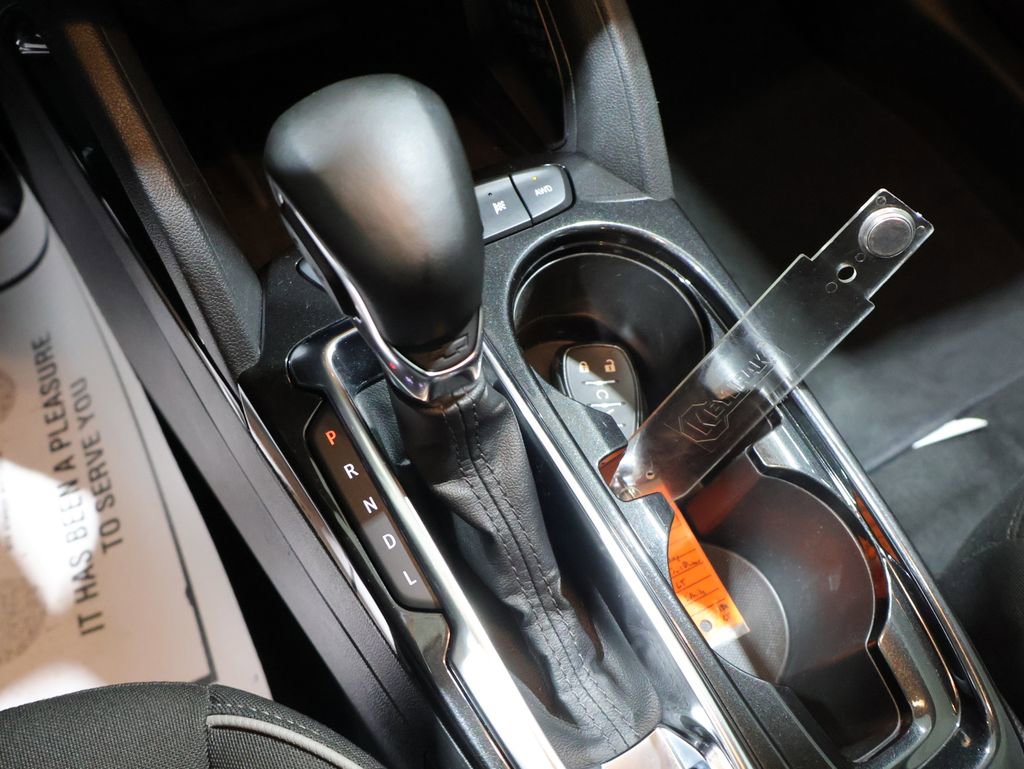 Used 2024 Chevrolet TrailBlazer LT w/ Convenience Package image 34