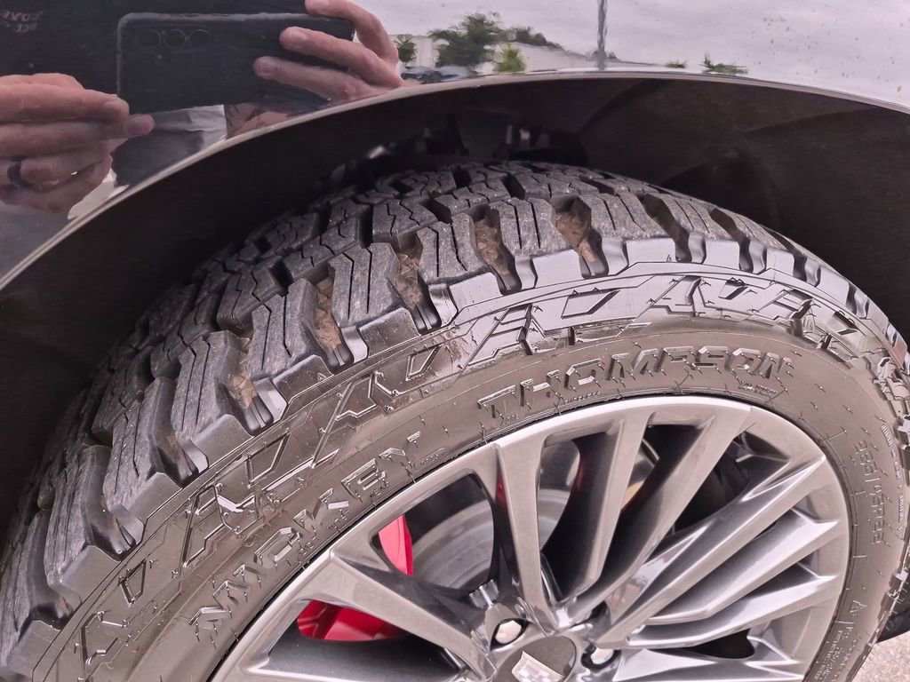 Used 2023 Cadillac Escalade V w/ Heavy-Duty Trailer Package image 16