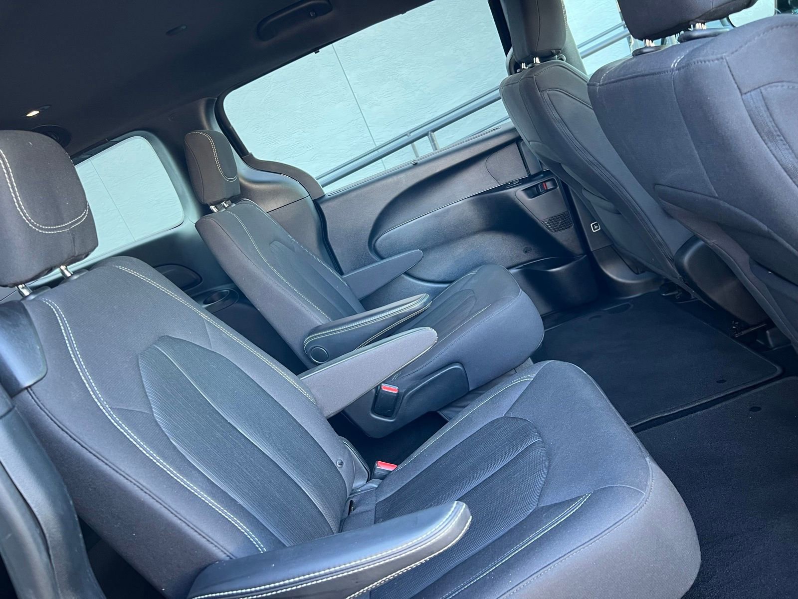 Used 2019 Chrysler Pacifica Touring Plus w/ S Appearance Package image 49