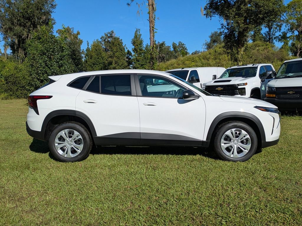 New 2026 Chevrolet Trax LS w/ Driver Confidence Package image 23