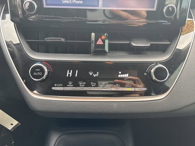 Used 2020 Toyota Corolla LE image 28