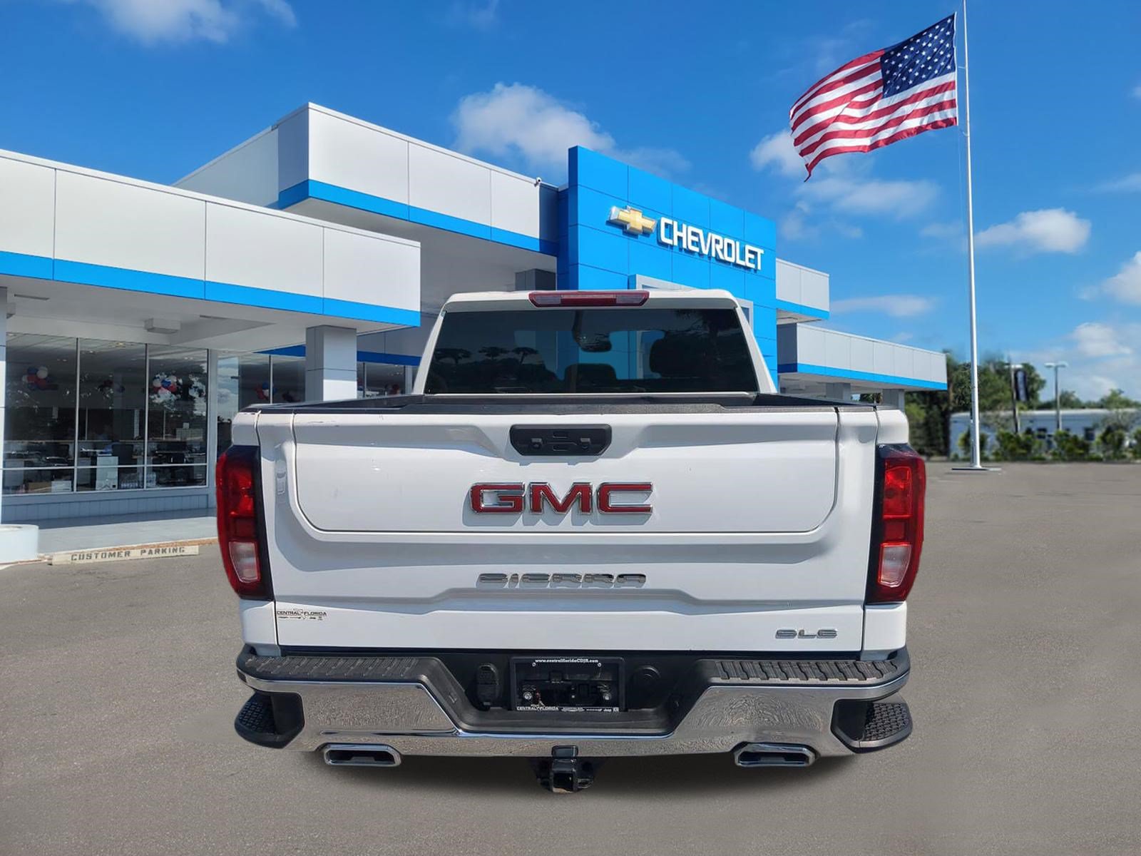 Used 2023 GMC Sierra 1500 SLE AWD/4WD image 6