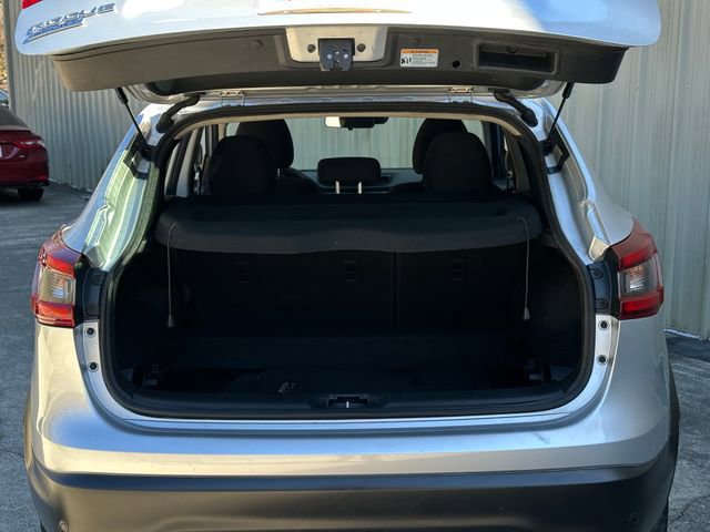 Used 2020 Nissan Rogue Sport S FWD image 32