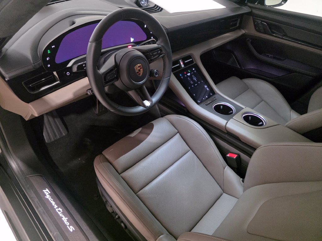 Certified 2024 Porsche Taycan Turbo S AWD/4WD image 23