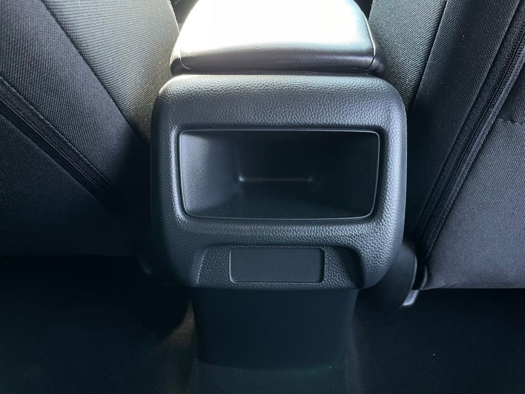 Certified 2025 Honda HR-V LX image 37