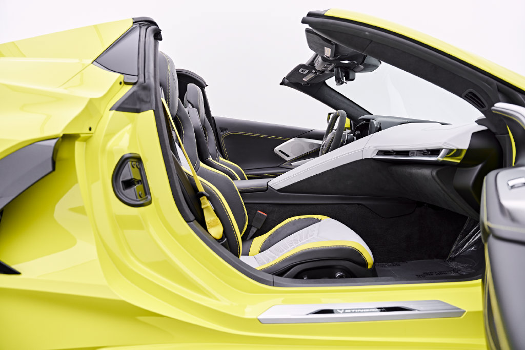 Used 2022 Chevrolet Corvette Stingray Premium Conv w/ Z51 Performance Package RWD image 44