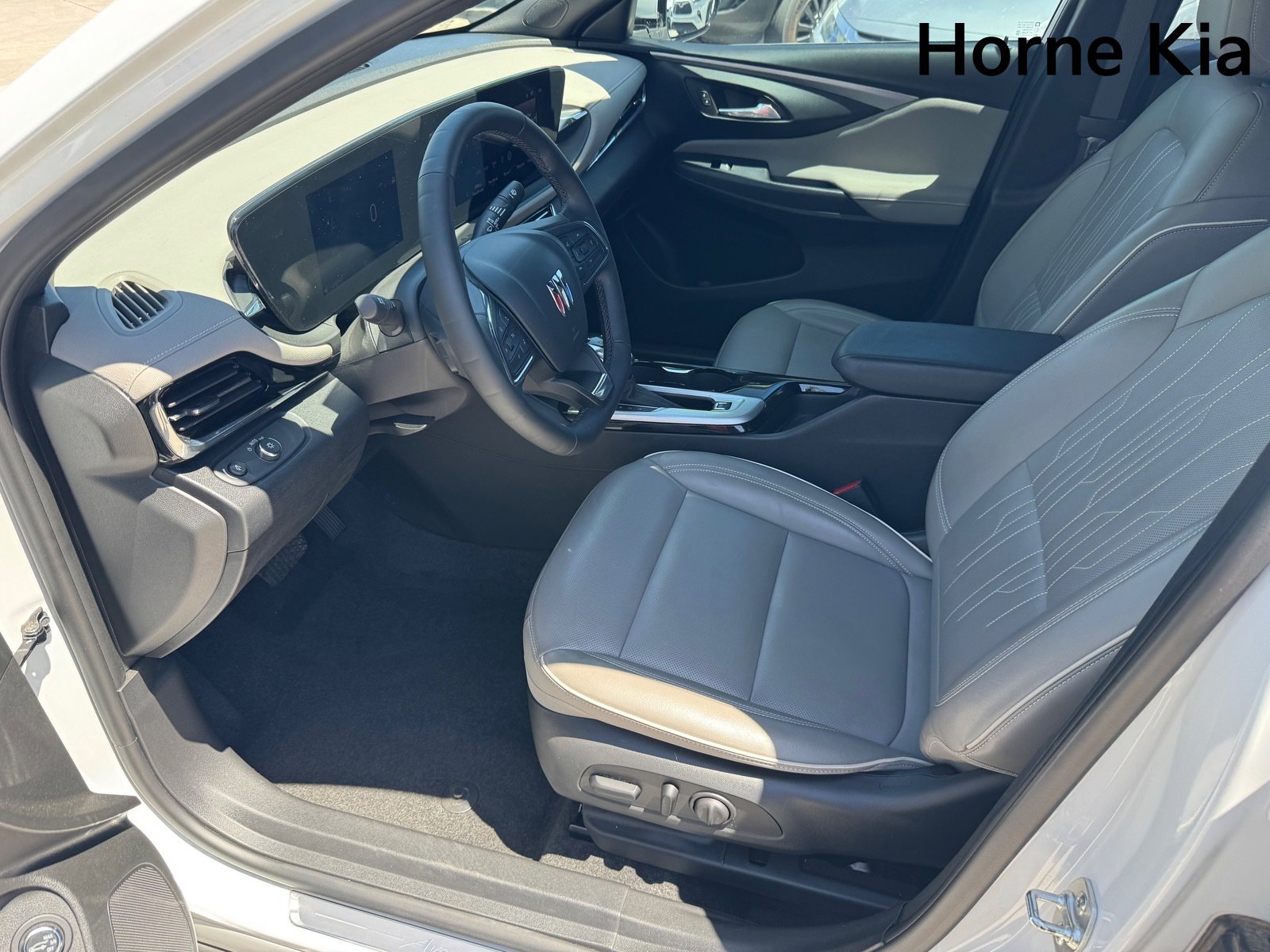 Used 2025 Buick Envista Avenir FWD image 10