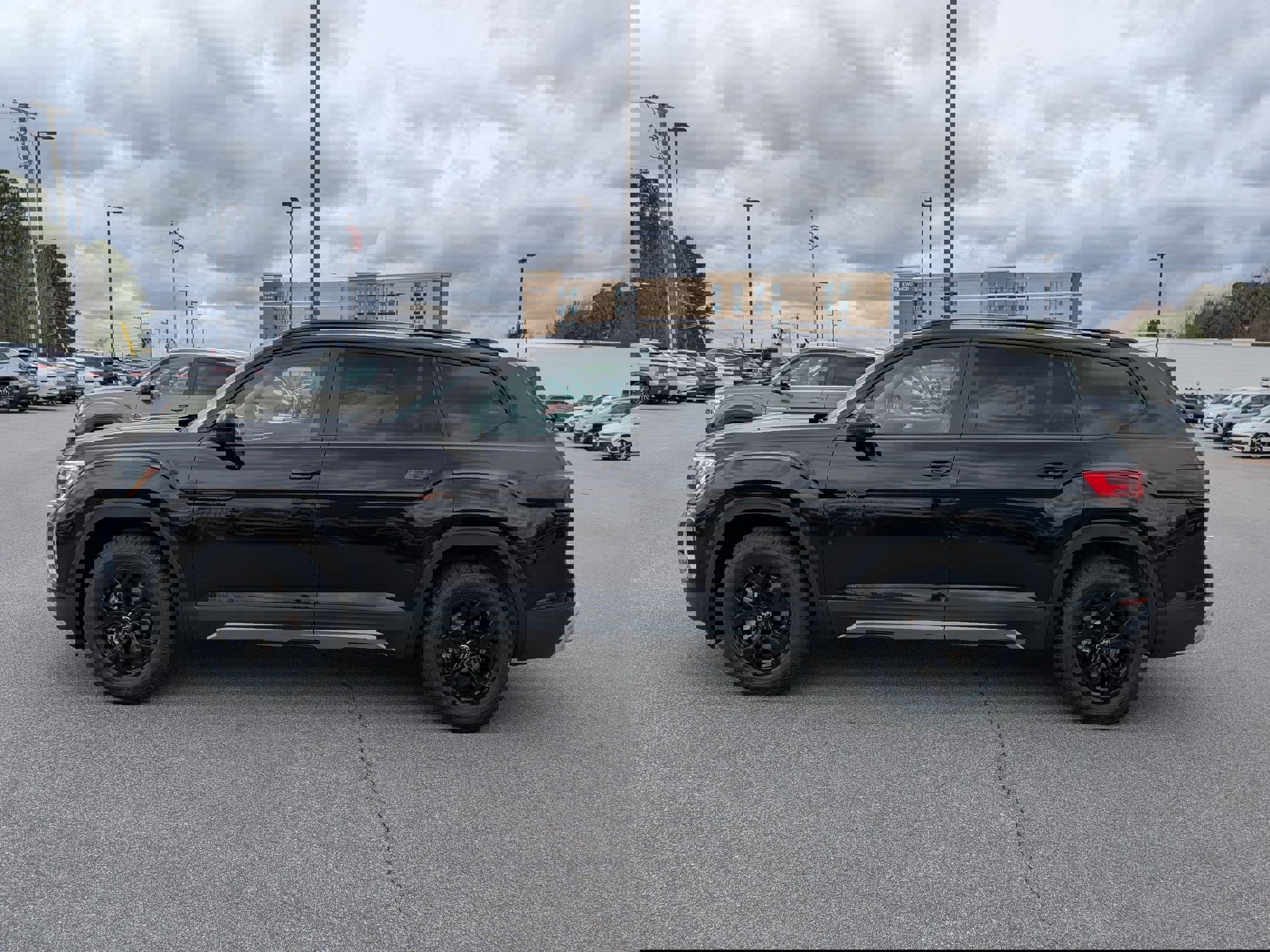 New 2026 Volkswagen Atlas Peak Edition image 6