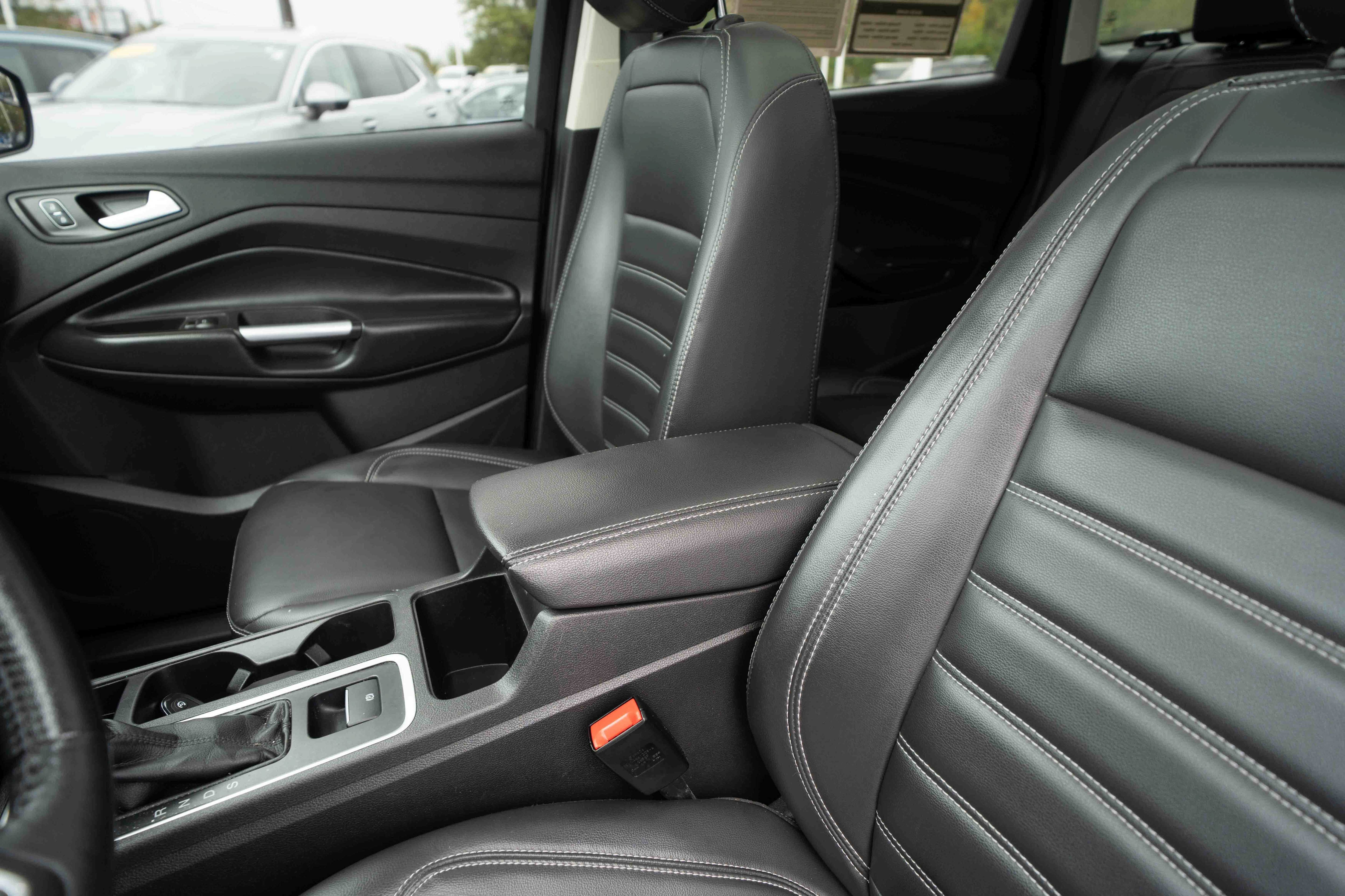 Used 2019 Ford Escape SEL AWD/4WD image 10