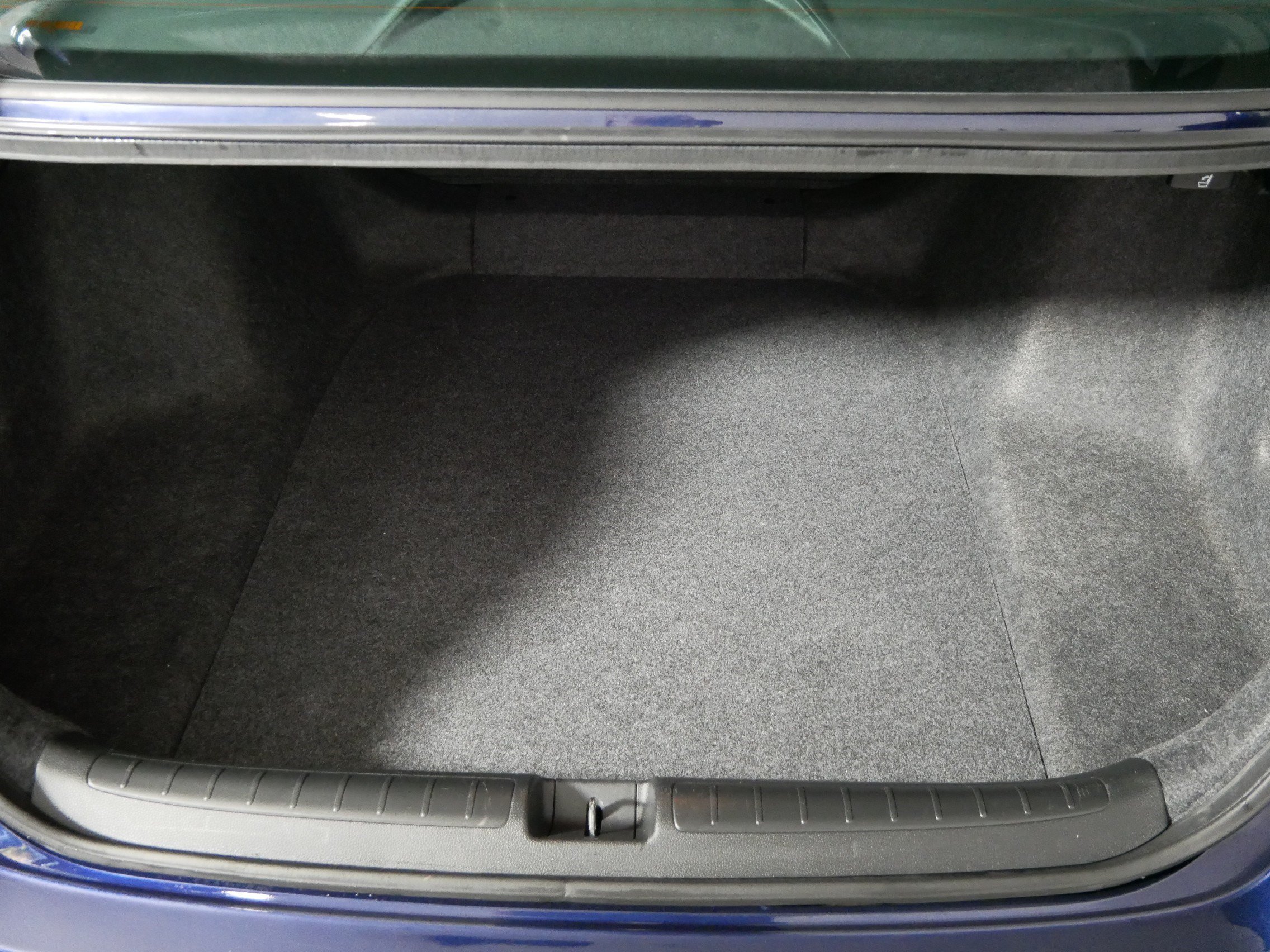 Used 2019 Honda Accord LX image 18
