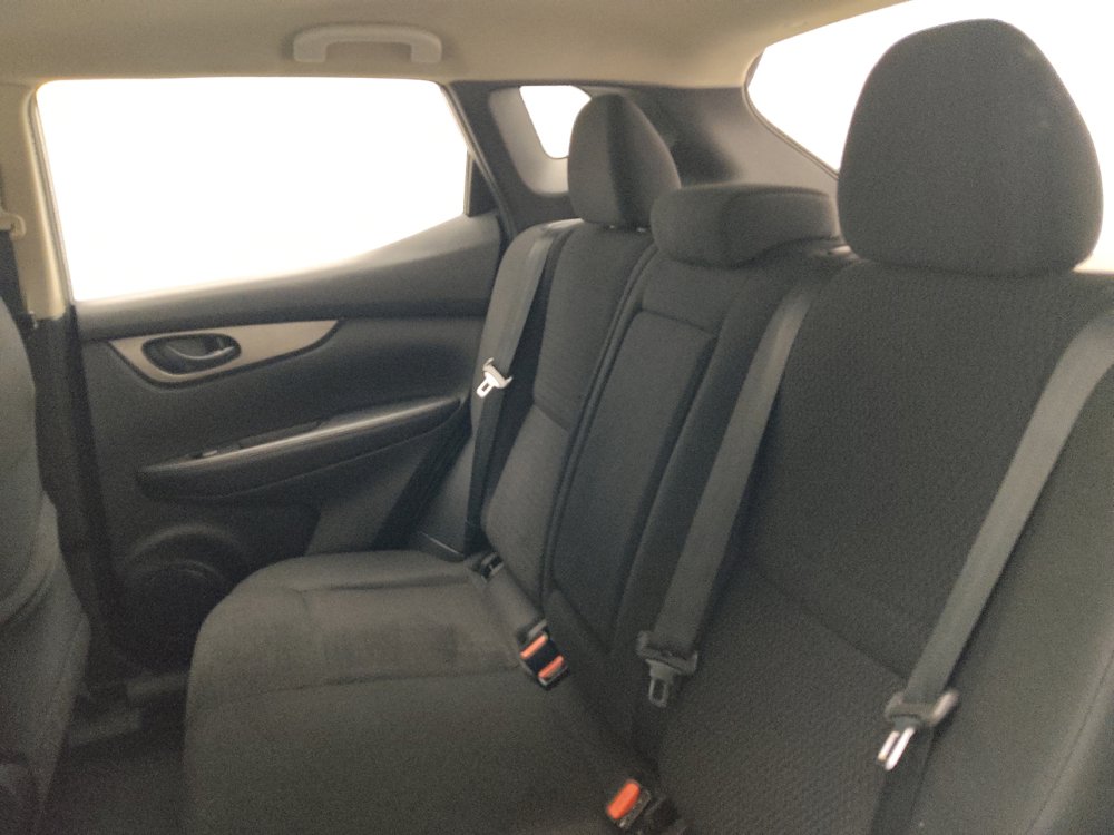 Used 2019 Nissan Rogue Sport S FWD image 18