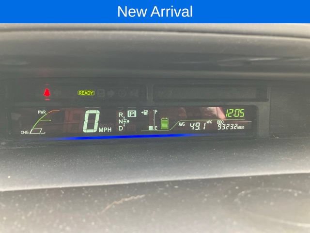 Used 2017 Toyota Prius V Two w/ Carpet Mat Package FWD image 12