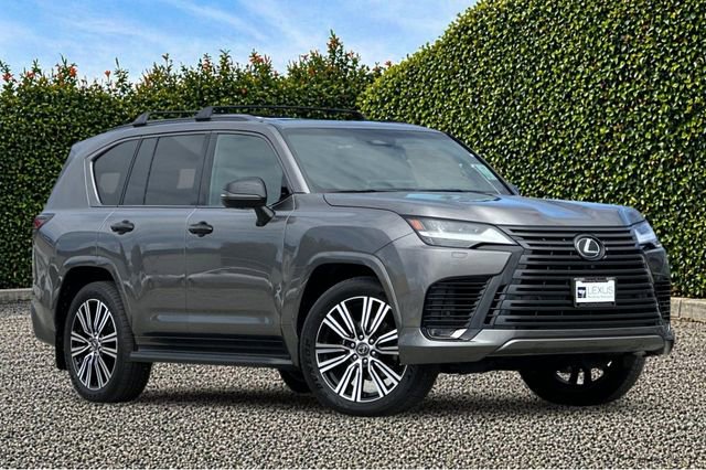New 2026 Lexus LX 600 4WD w/ Luxury Package image 2