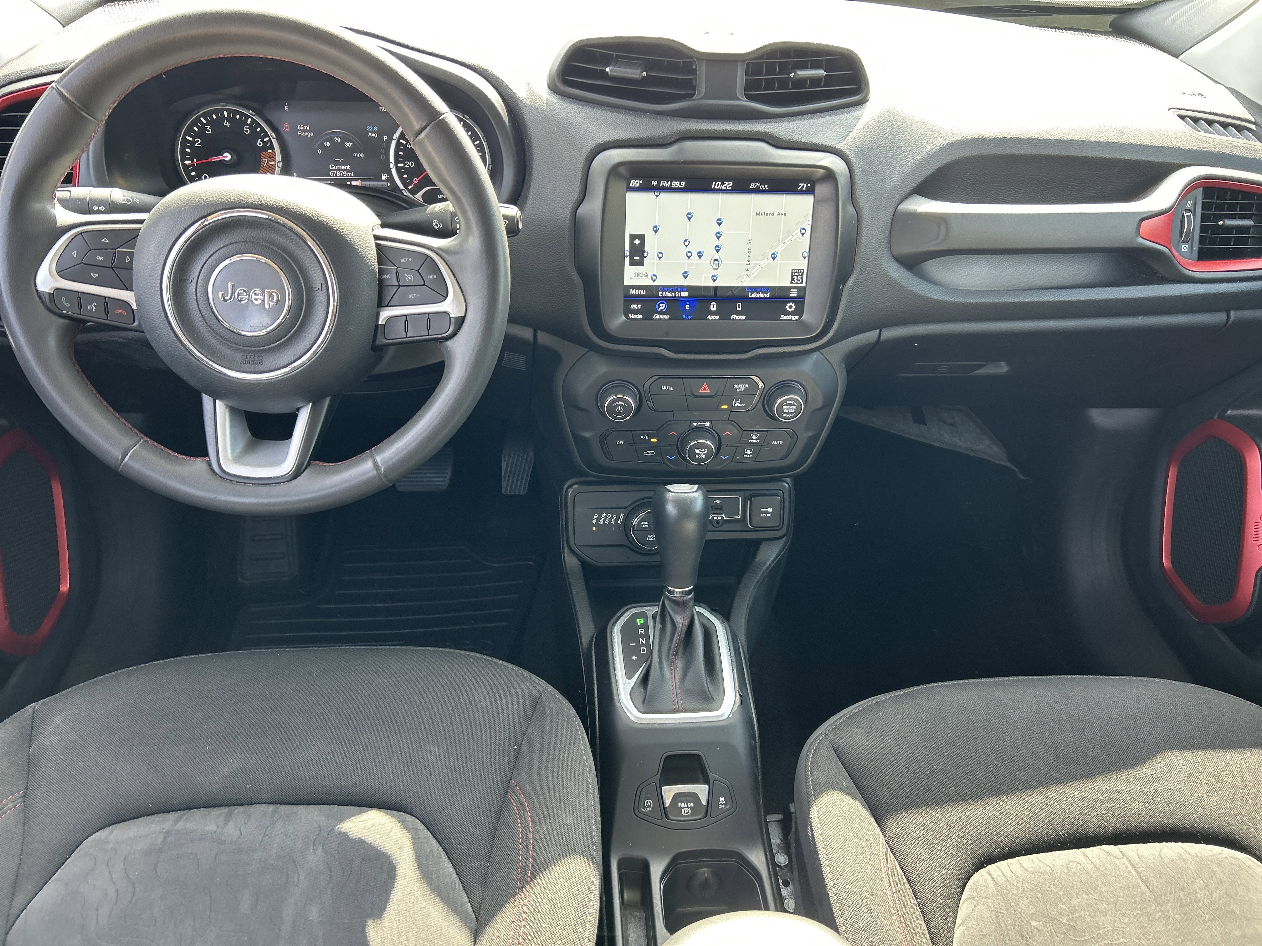 Used 2023 Jeep Renegade Trailhawk AWD/4WD image 17