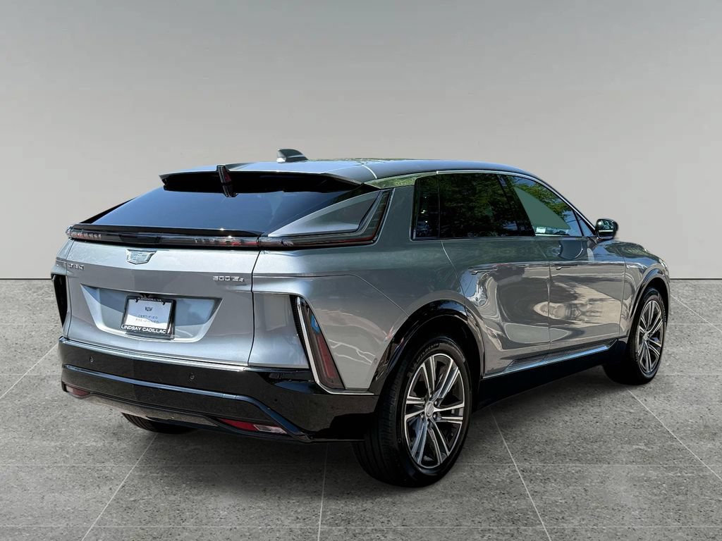Used 2024 Cadillac Lyriq Luxury AWD/4WD image 10
