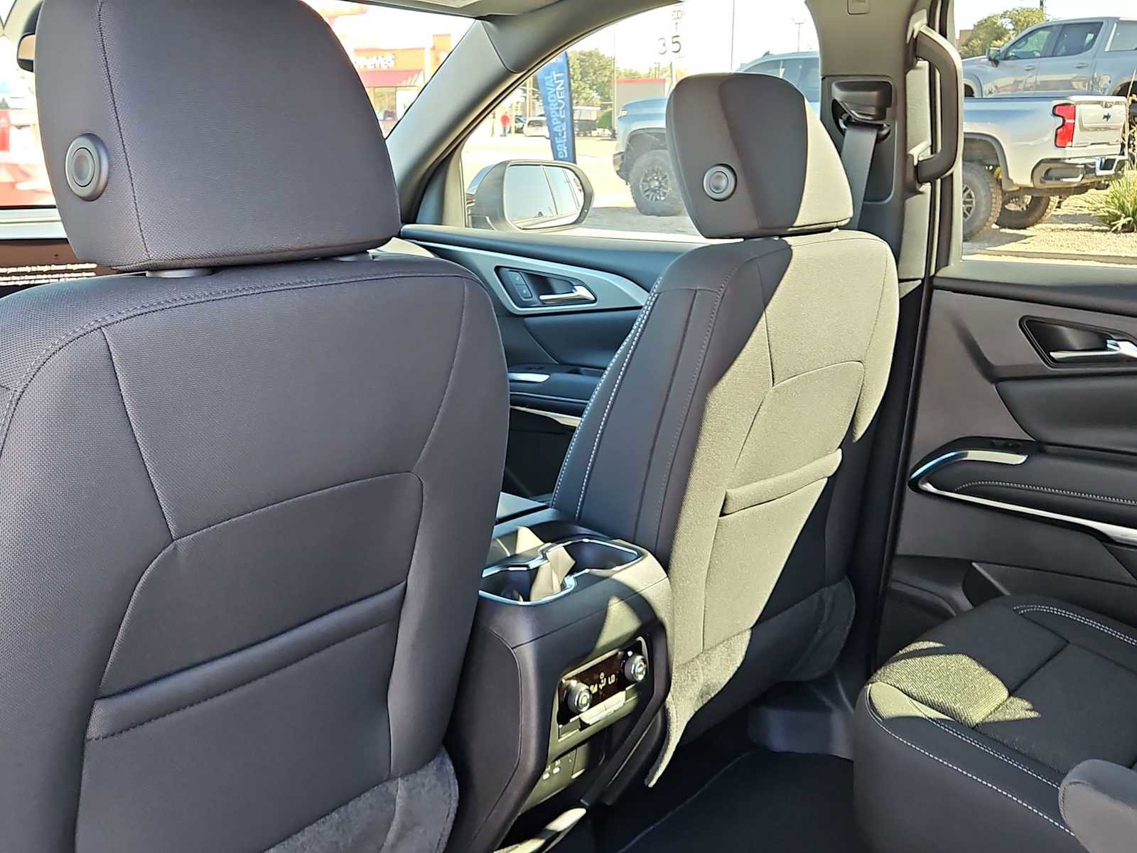 New 2026 Chevrolet Traverse LT image 14