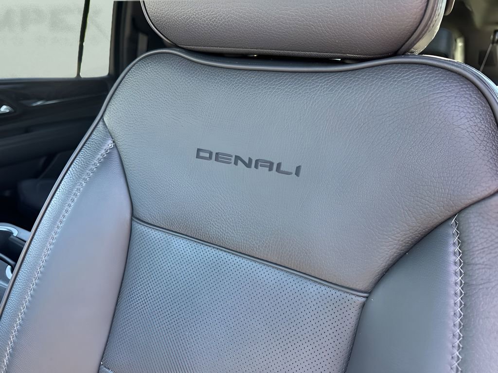 Used 2022 GMC Yukon XL Denali w/ Max Trailering Package AWD/4WD image 14