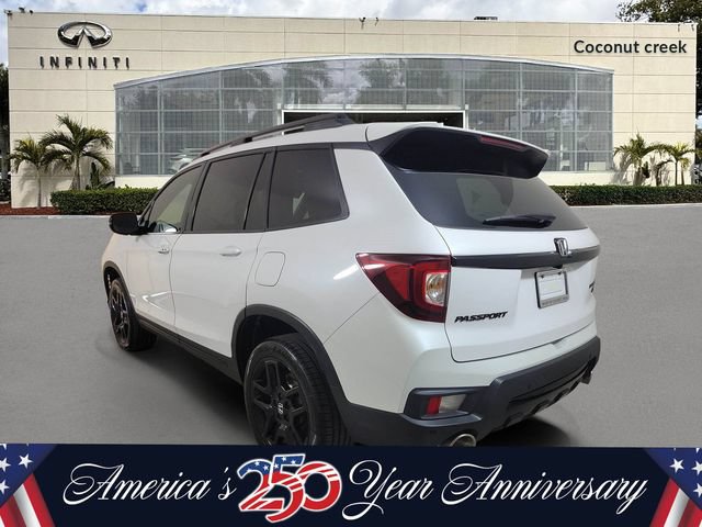 Used 2024 Honda Passport Black Edition image 3