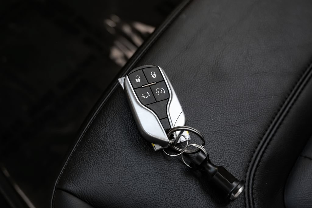 Used 2022 Maserati Quattroporte Modena RWD image 74