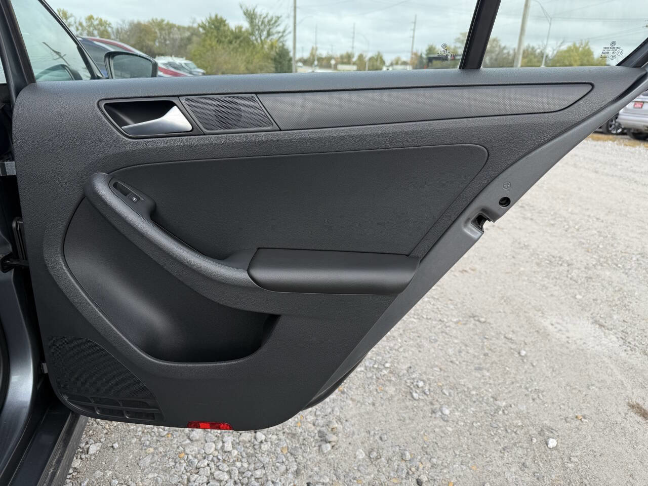 Used 2014 Volkswagen Jetta S image 16