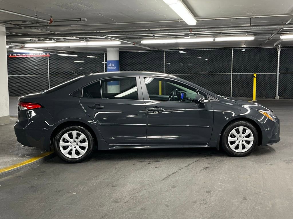 Used 2024 Toyota Corolla LE image 34