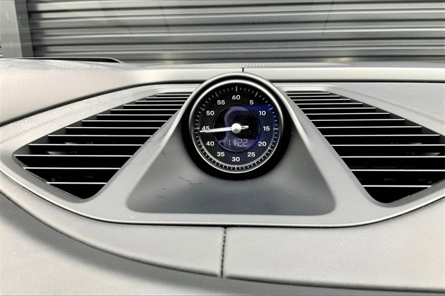 Certified 2024 Porsche Macan 4 Electric image 30