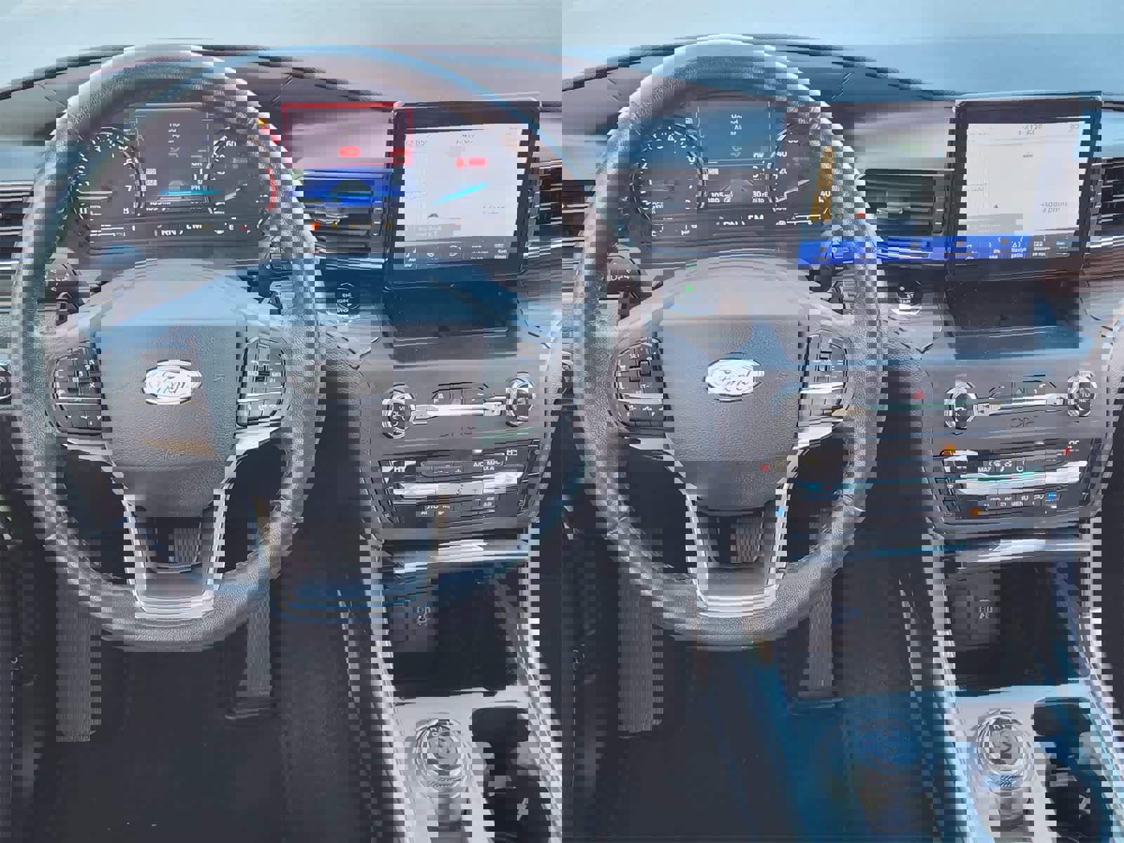 Used 2020 Ford Explorer Limited image 26