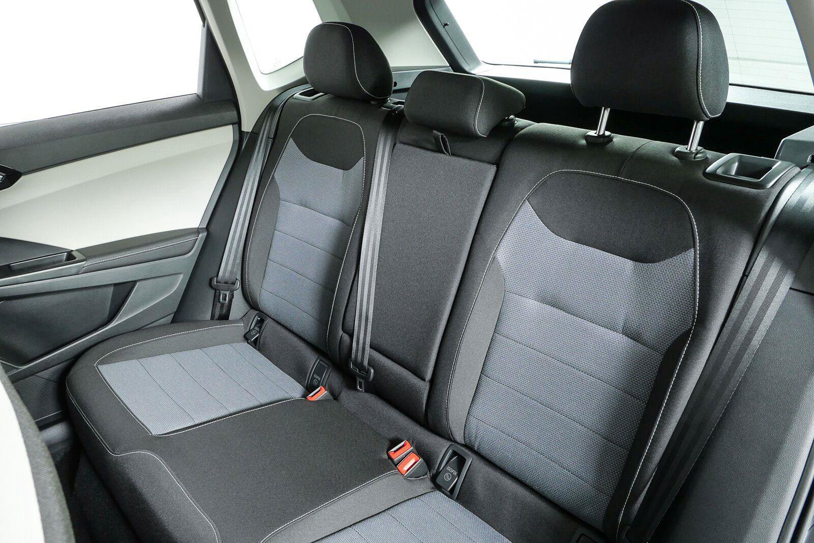 New 2027 Volkswagen Taos S FWD image 31