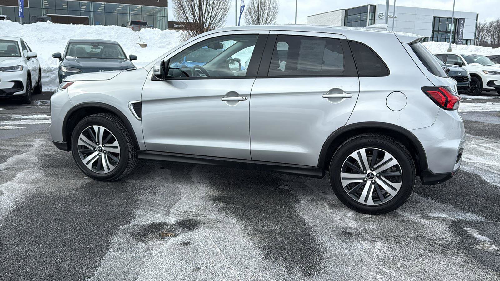 Used 2024 Mitsubishi Outlander Sport SE image 11