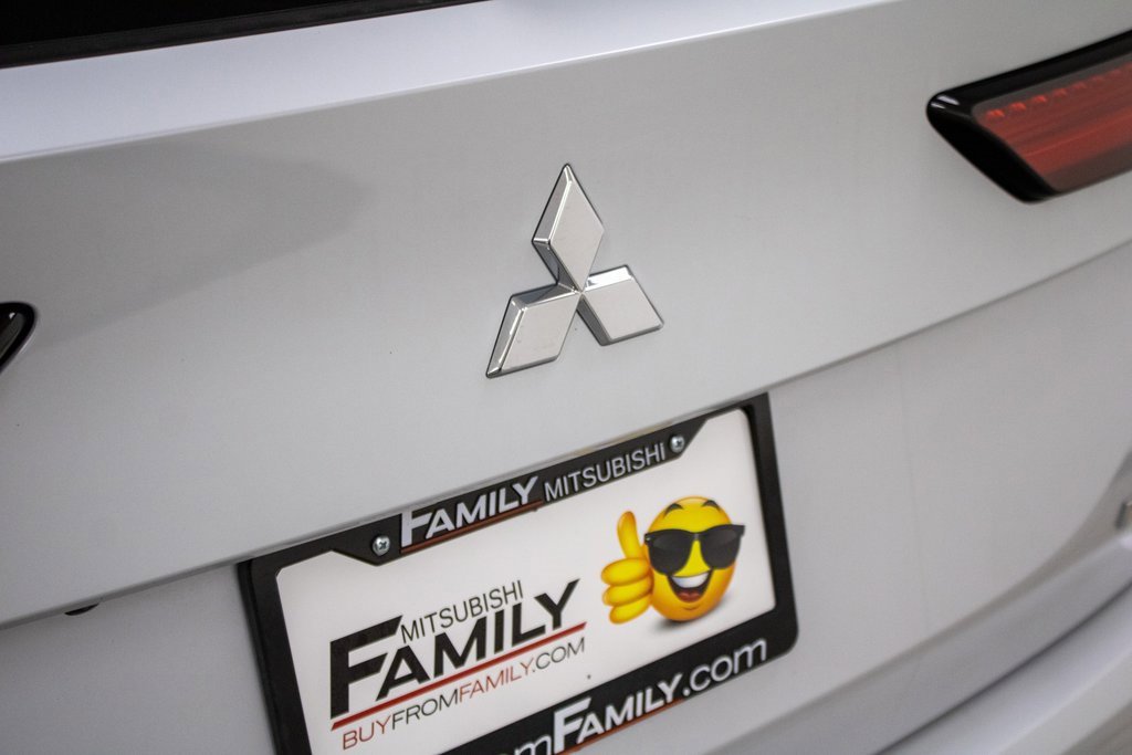 Used 2023 Mitsubishi Outlander SEL image 15