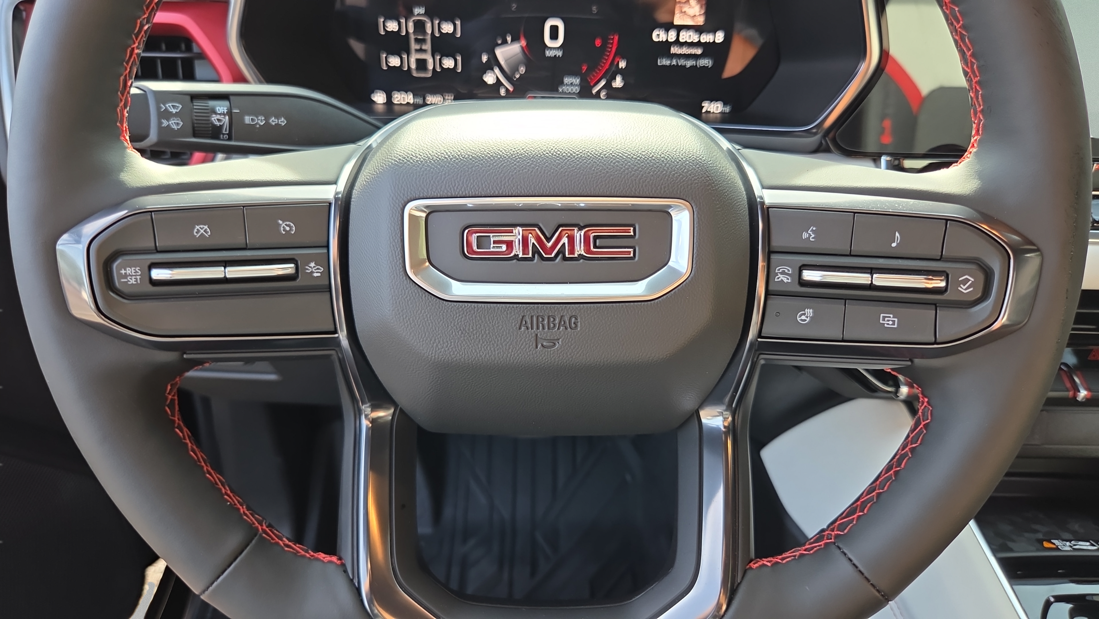 Used 2026 GMC Canyon AT4X AWD/4WD image 25