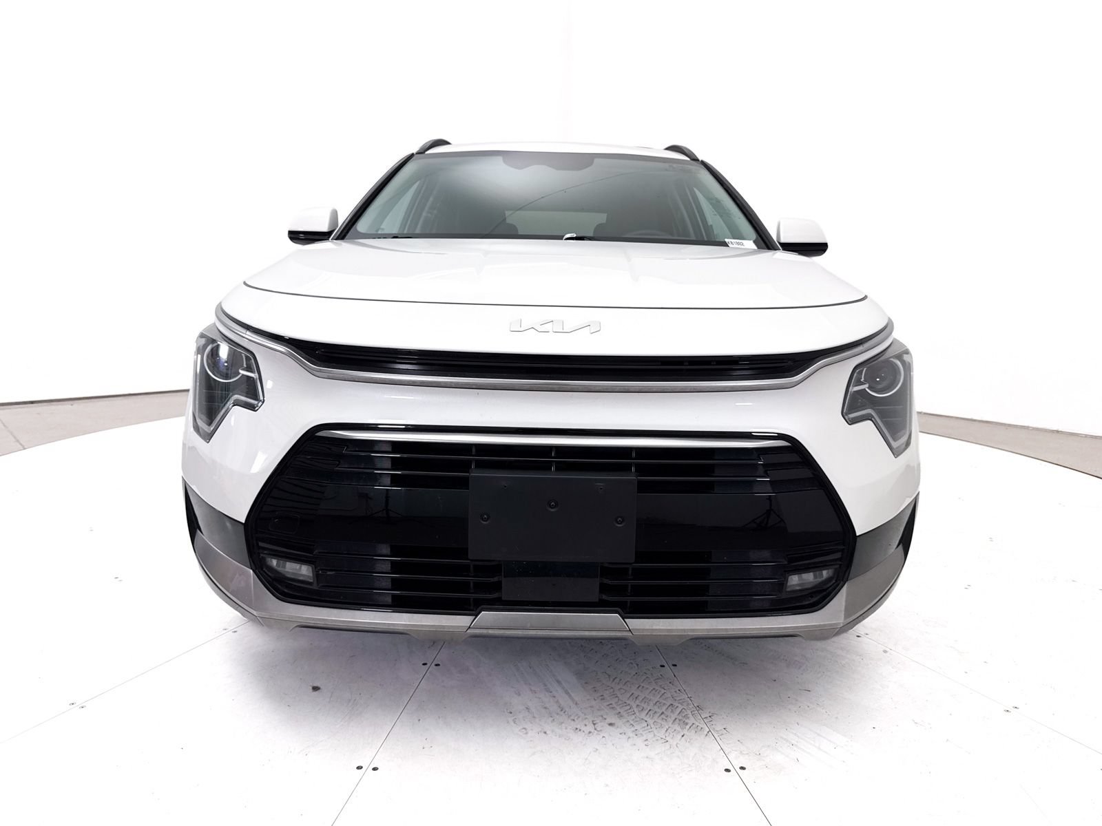 Used 2023 Kia Niro EX Touring FWD image 13