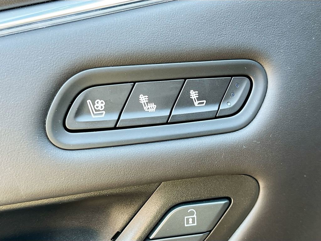 Certified 2024 Cadillac Escalade V image 28