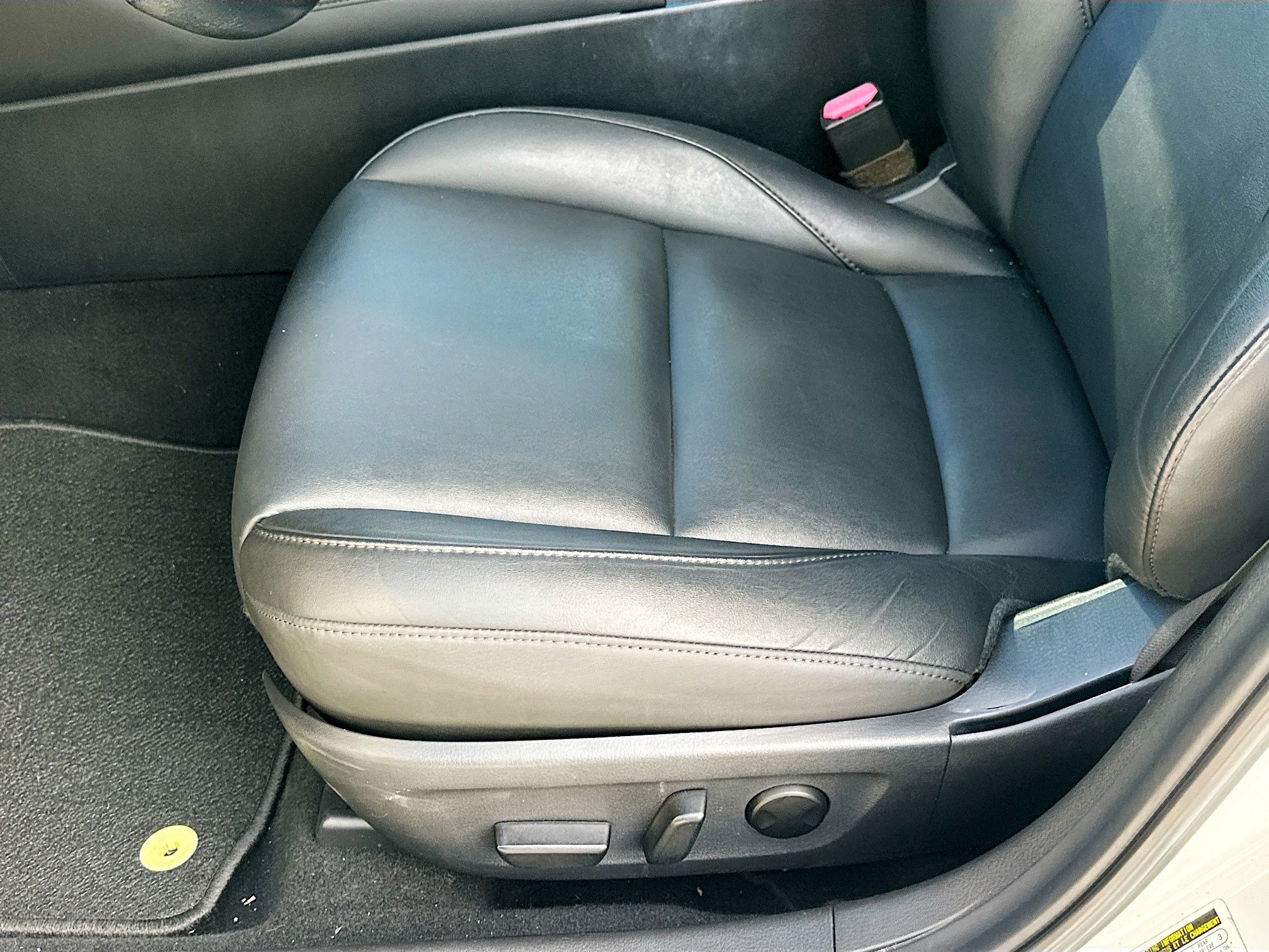 Used 2019 MAZDA MAZDA3 Sedan w/ Preferred Package image 18