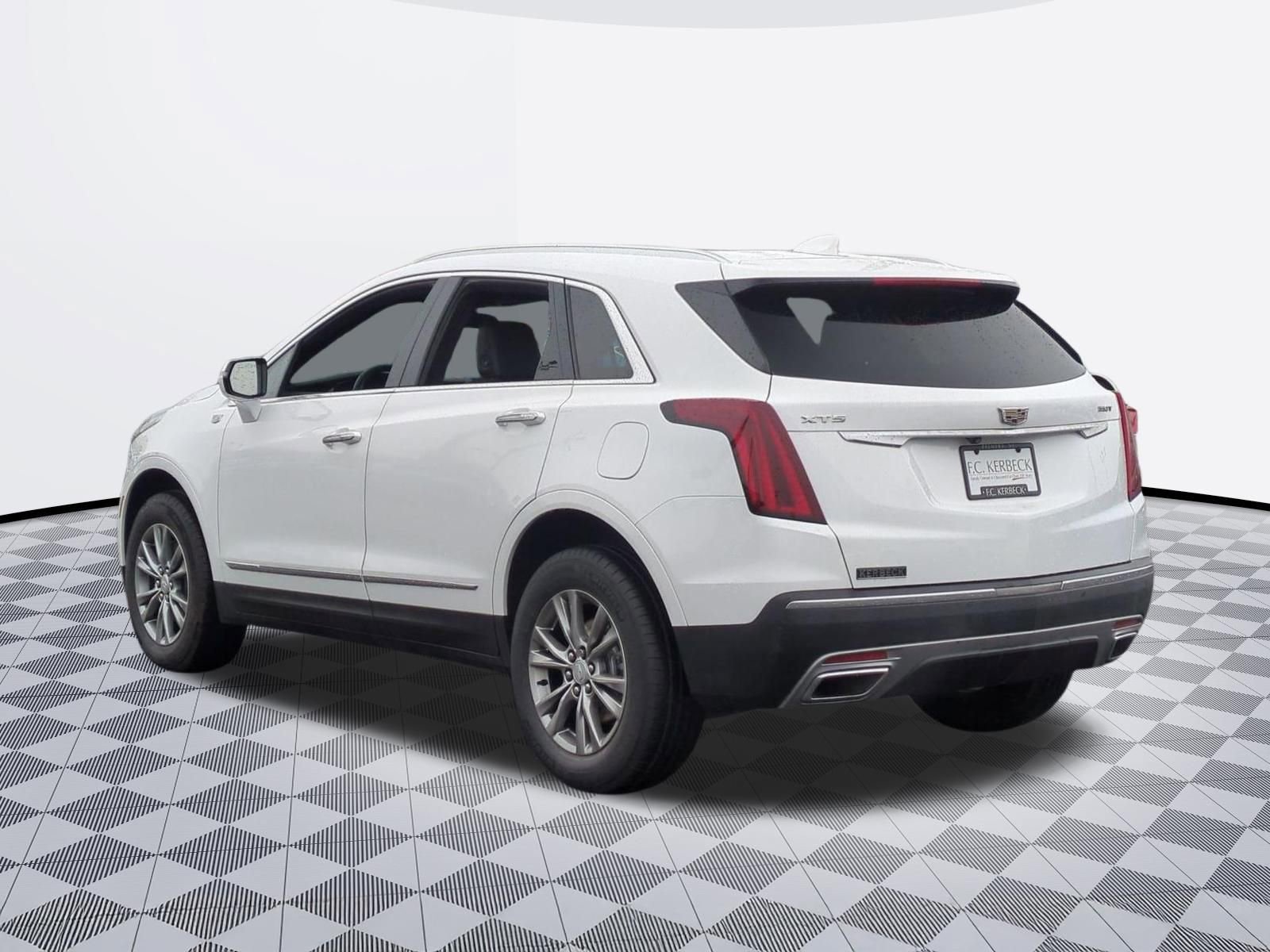 Certified 2022 Cadillac XT5 Premium Luxury image 5