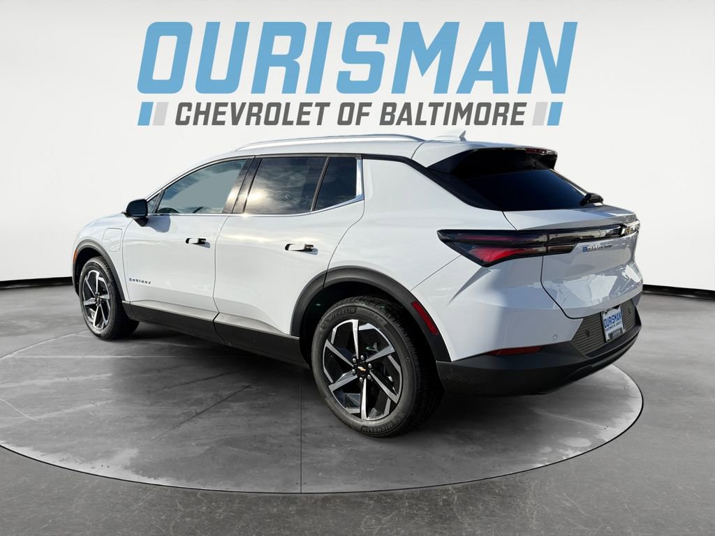 New 2026 Chevrolet Equinox EV LT image 4