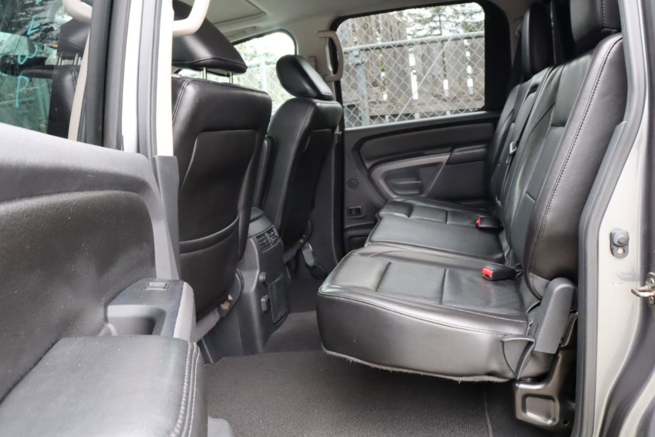 Used 2015 Nissan Titan SL AWD/4WD image 6