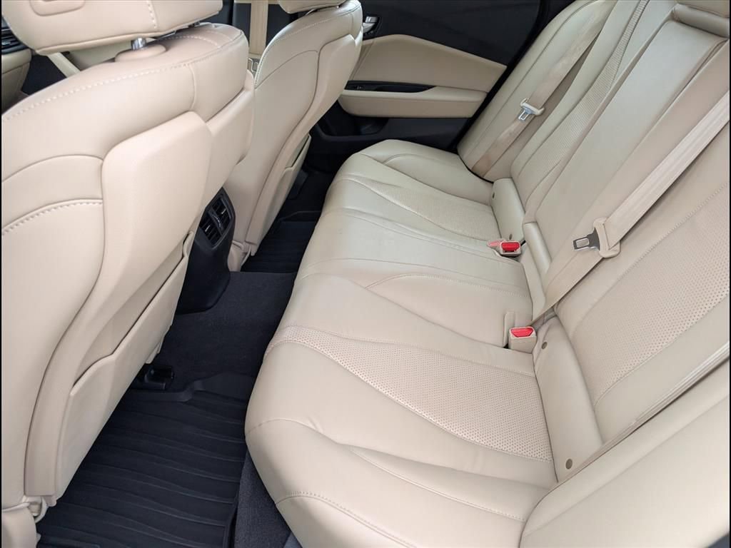 Used 2023 Acura TLX w/ Technology Package image 12