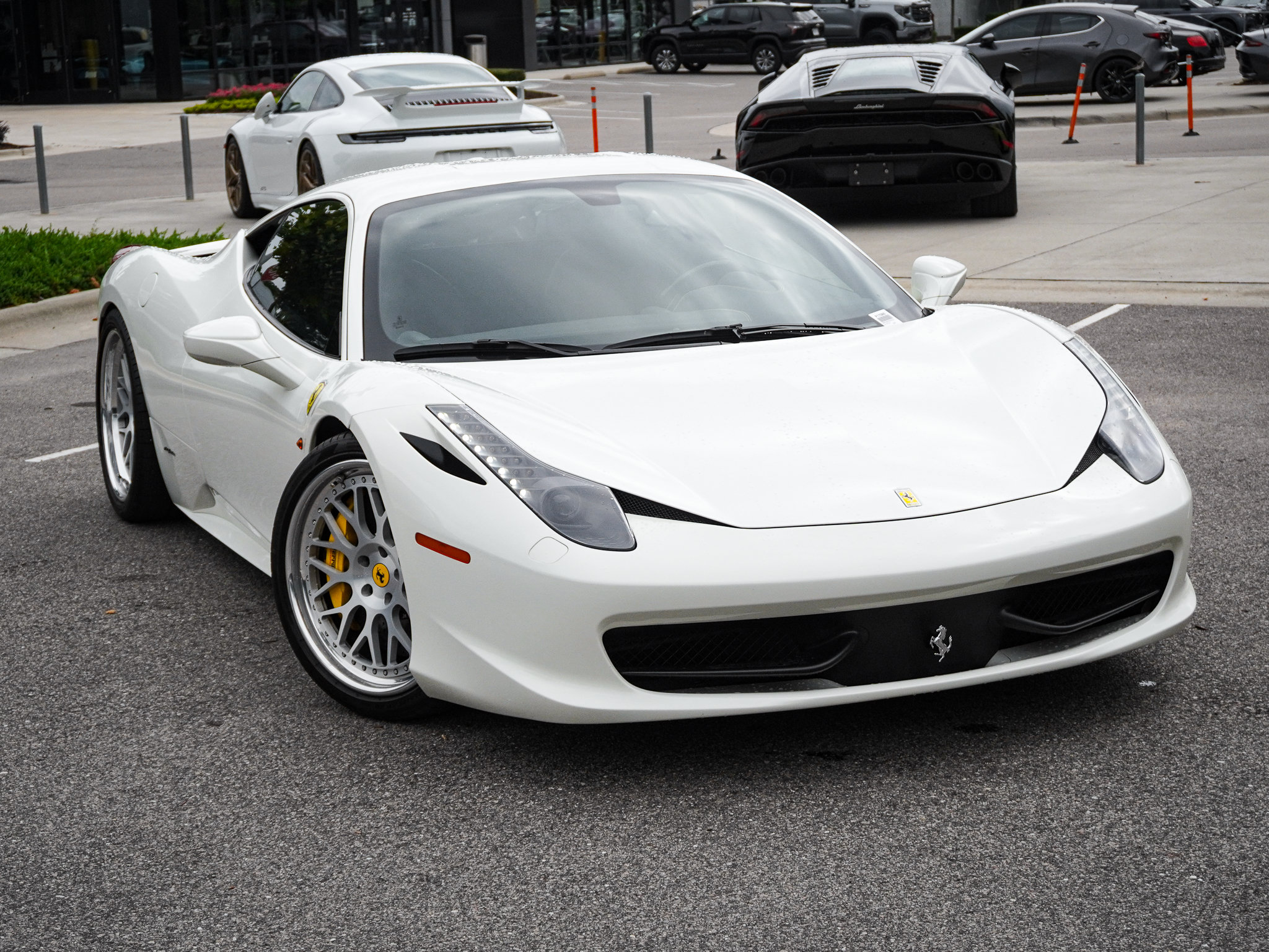 Used 2014 Ferrari 458 Italia Coupe RWD image 2