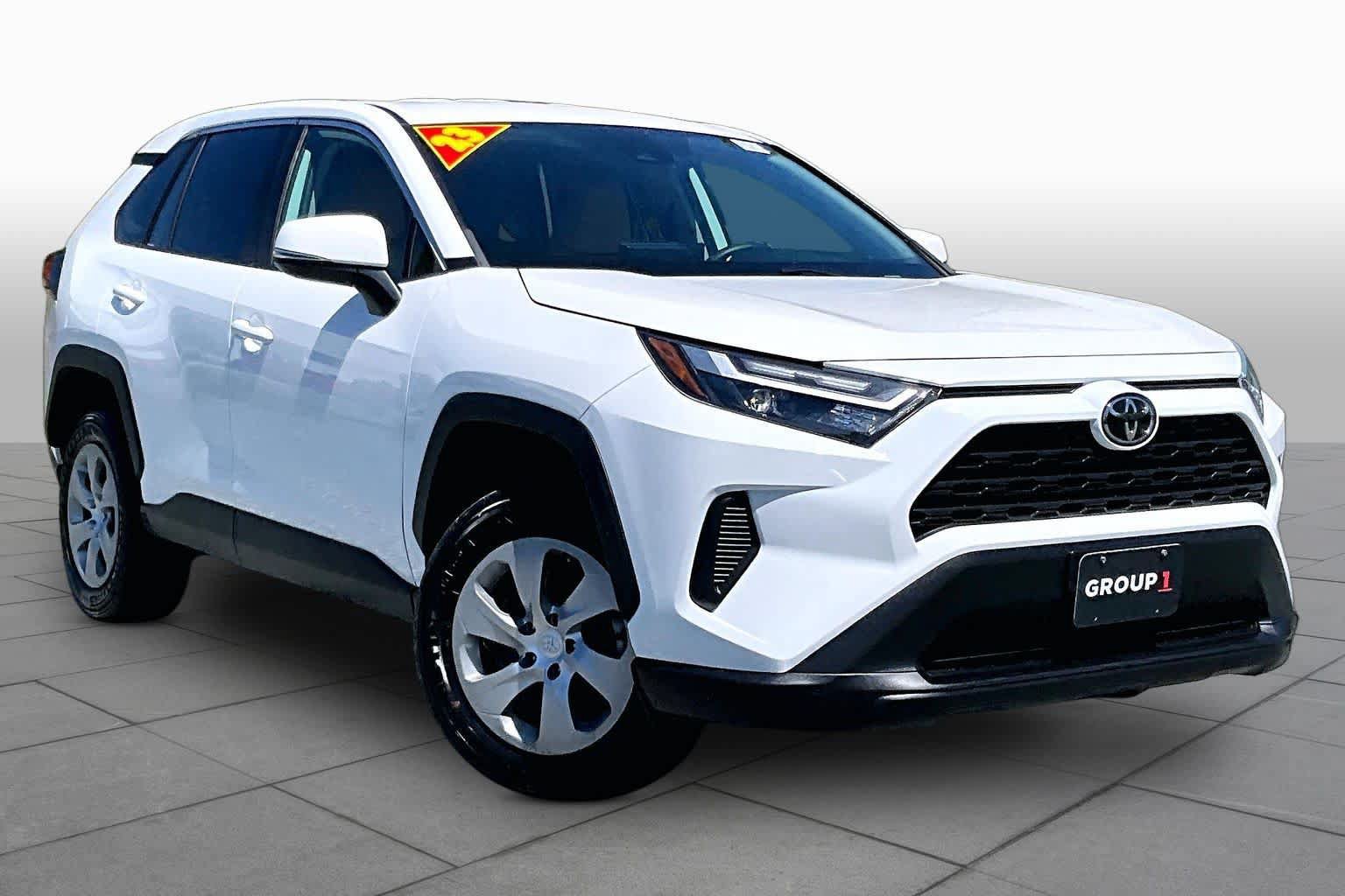Certified 2023 Toyota RAV4 LE AWD/4WD image 4