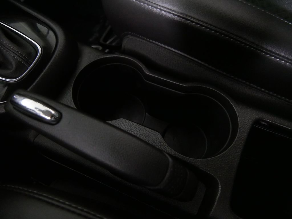 Used 2022 Buick Encore Preferred w/ Safety Package FWD image 26