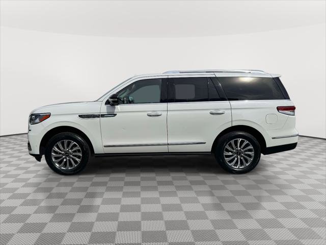 Used 2022 Lincoln Navigator 4WD image 4