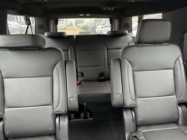 Used 2026 GMC Yukon XL Denali w/ Sun & Power Step Package RWD image 12