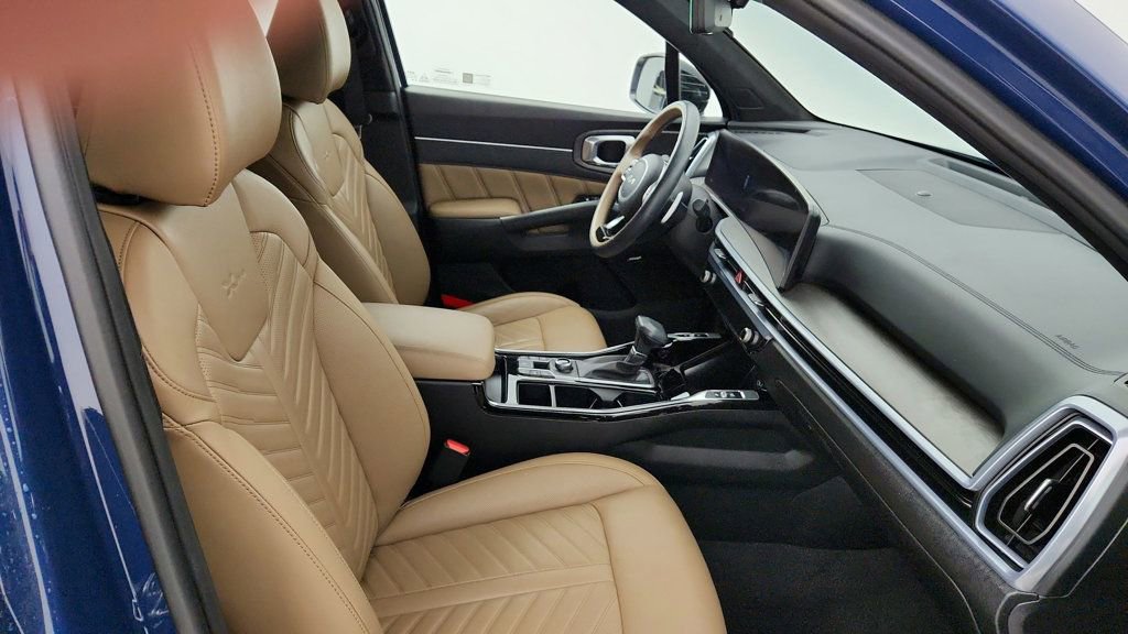 Used 2024 Kia Sorento SX Prestige w/ Olive Brown Leather Package image 24