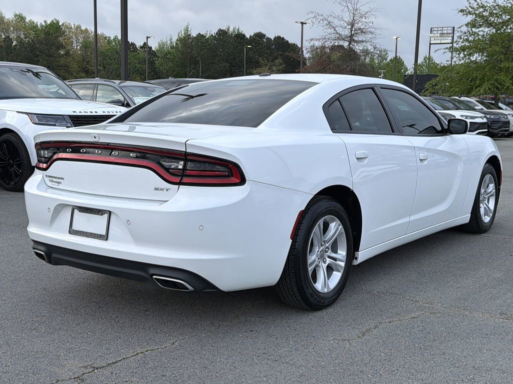 Used 2018 Dodge Charger SXT image 5