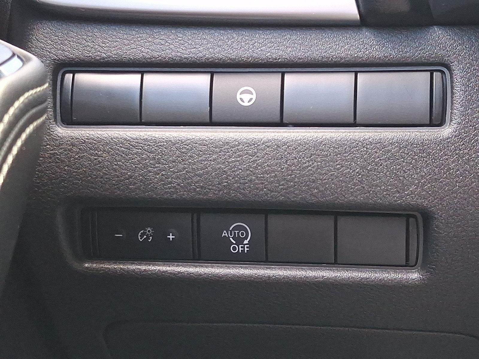 Used 2023 Nissan Rogue SV AWD/4WD image 26