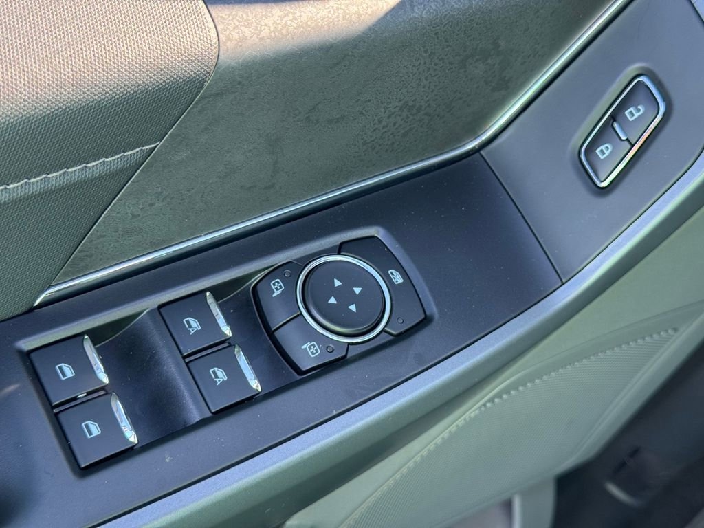 Used 2025 Ford F150 XLT w/ Equipment Group 301A Standard image 17