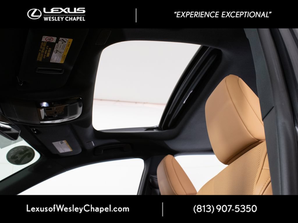 Used 2025 Lexus RX 350h w/ Accessory Package AWD/4WD image 20