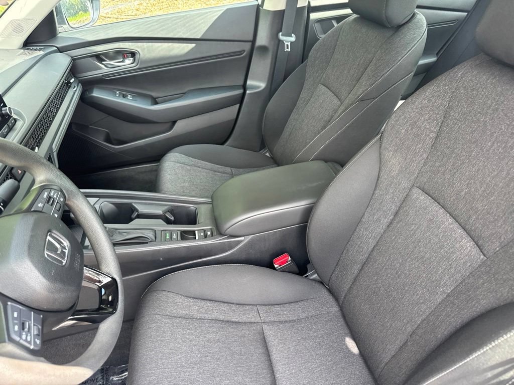 Used 2025 Honda Accord SE image 14